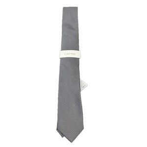 Calvin Klein Silver Gray NWT 100% Silk Tie